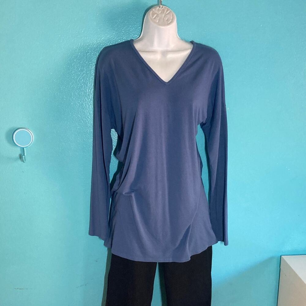 Eileen Fisher Womens Size M Blue Long Sleeve Stretch Viscose V-Neck Pullover Tee